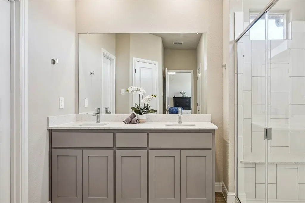 1041 Southwark Drive Fort Worth TX 76247