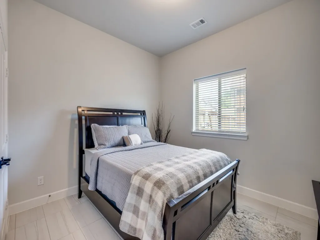 1044 Myers Park Trail Roanoke TX 76262