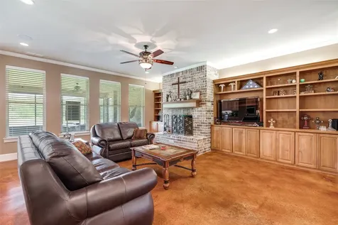 643 County Road 2255 Telephone TX 75488