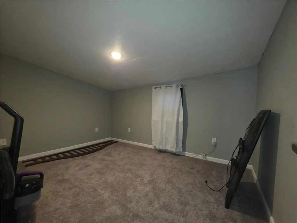 409 E Houston Street Mexia TX 76667