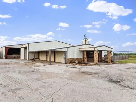 2454 W Sh 380 Jacksboro TX 76458