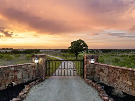 2454 W Sh 380 Jacksboro TX 76458