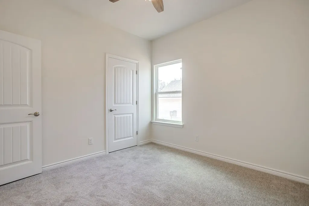 130 Abbott Avenue Covington TX 76636