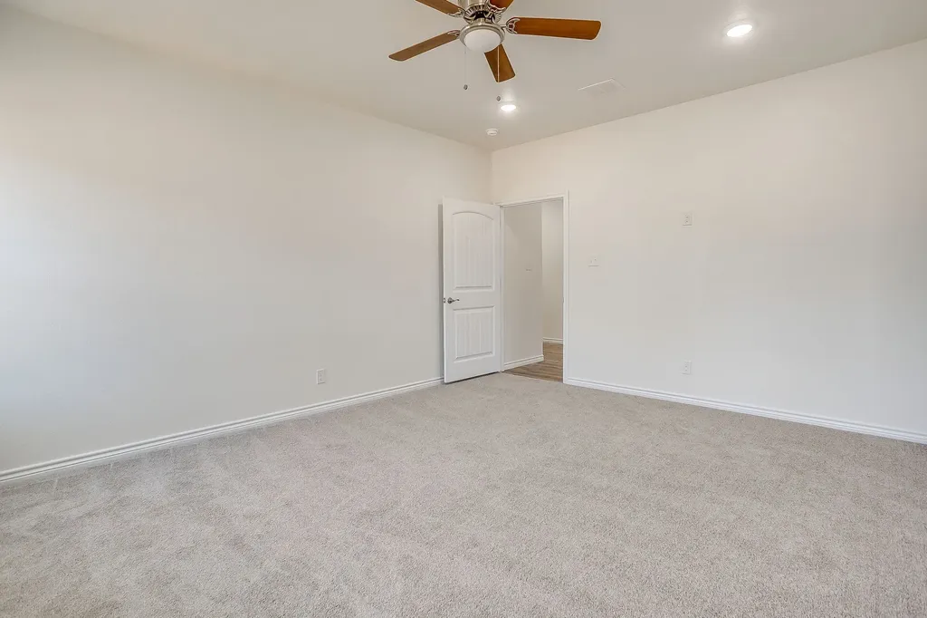 130 Abbott Avenue Covington TX 76636