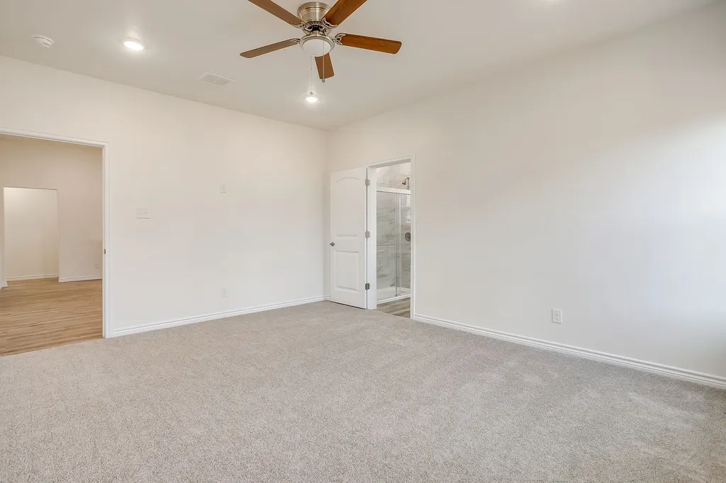 130 Abbott Avenue Covington TX 76636