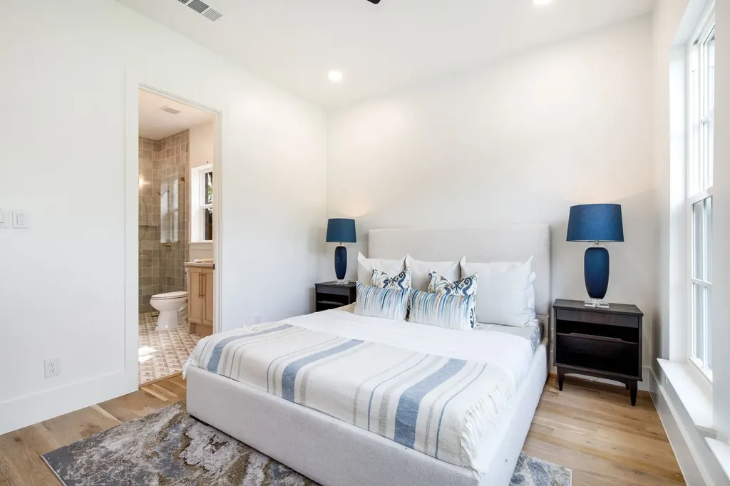 6162 Prospect Avenue Dallas TX 75214