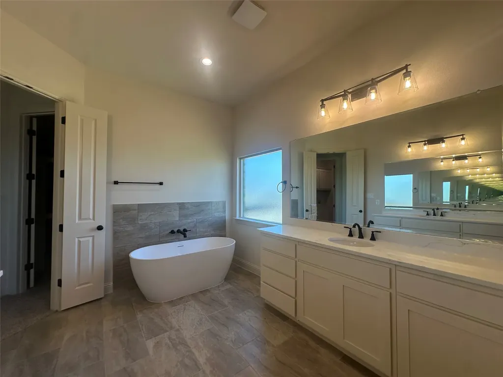 9424 Bluestem Lane Dish TX 76247