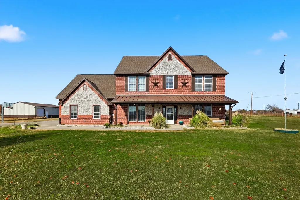 102 Van Meter Drive Aurora TX 76078