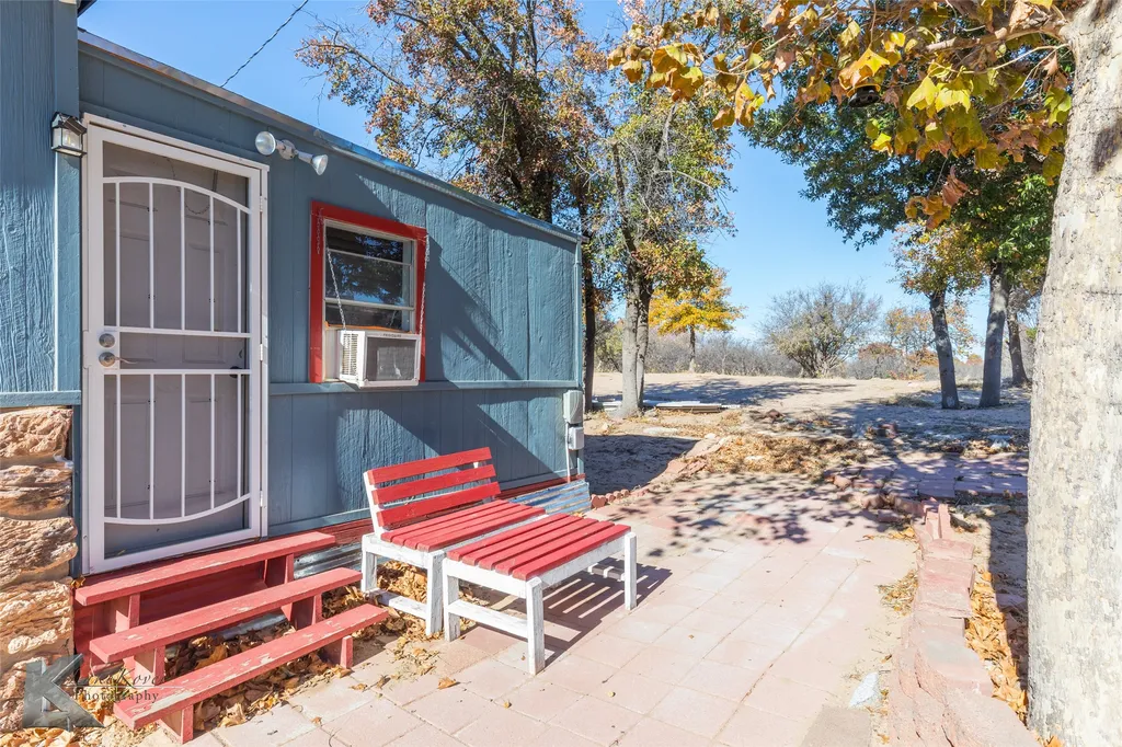 10001 County Road 379 Hawley TX 79525