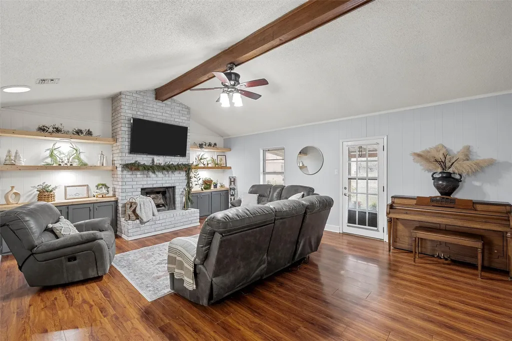 107 Woody Ray Drive Elm Mott TX 76640