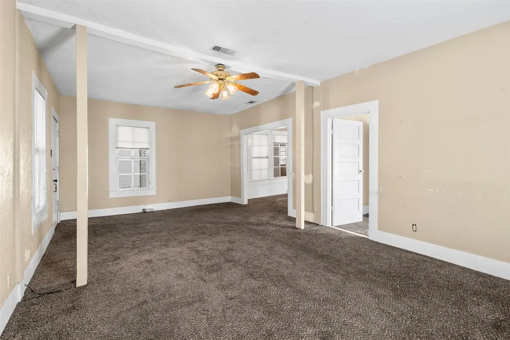 5611 Alton Avenue Dallas TX 75214