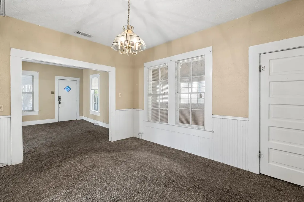 5611 Alton Avenue Dallas TX 75214