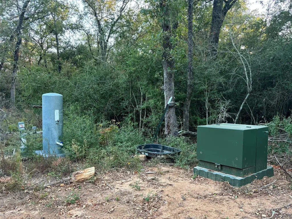 29 Co Rd 271a Cameron TX 76520