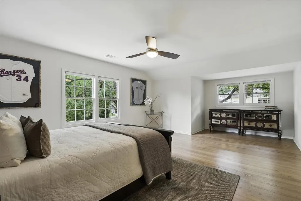 208 Rockwood Park Drive Fort Worth TX 76107