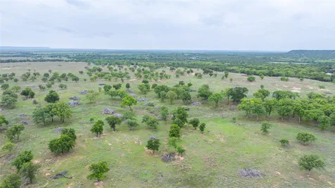 1034 County Road 207 Ovalo TX 79541