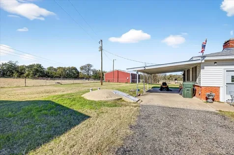 300 County Road 2100 Road Seven Points TX 75143