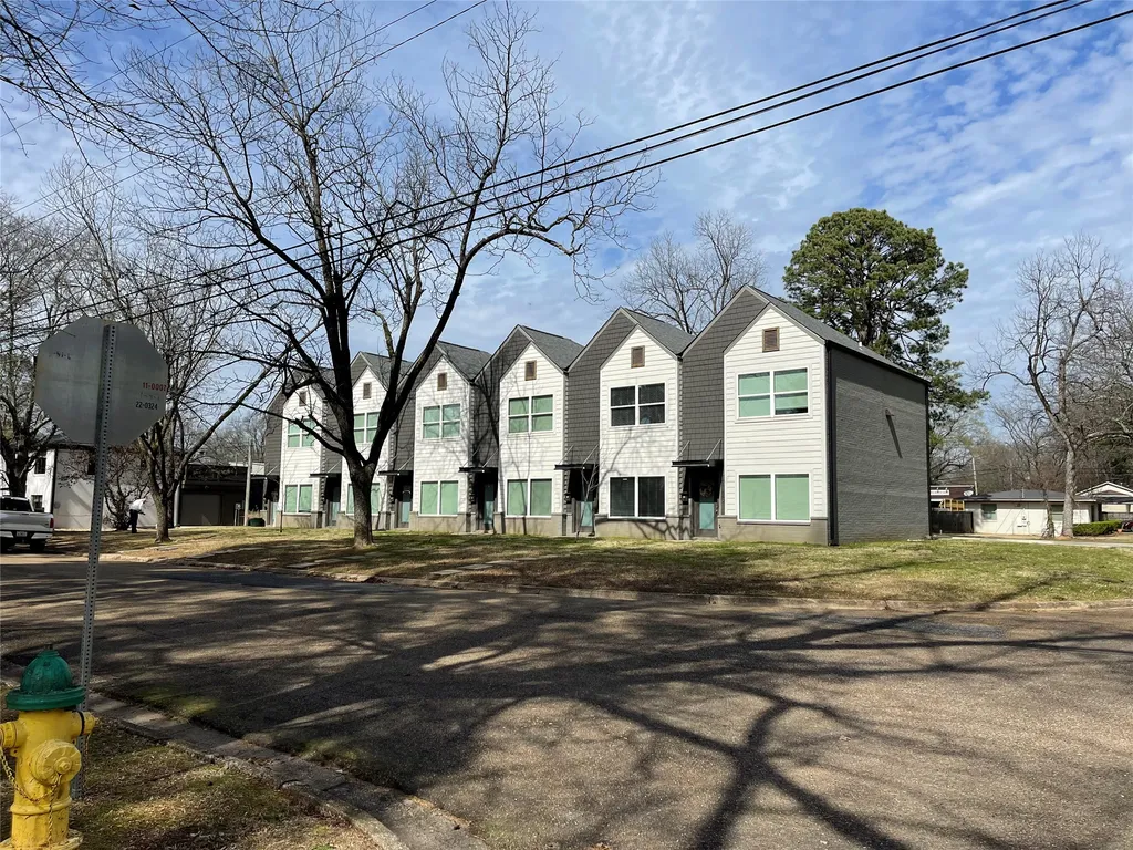 806 W 32nd Street Texarkana TX 75503