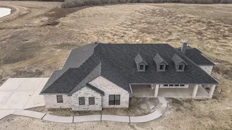 4112 County Road 1098 Celeste TX 75423