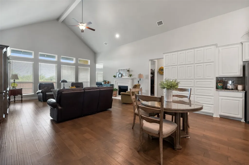 1921 Middleton Drive Mansfield TX 76063