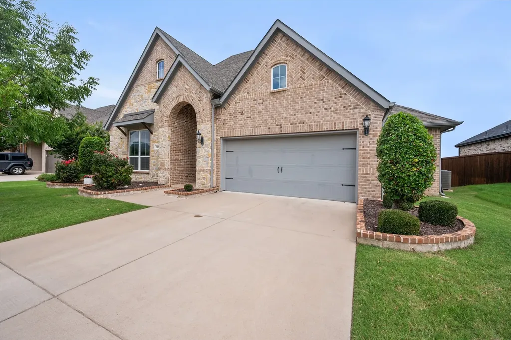 1921 Middleton Drive Mansfield TX 76063