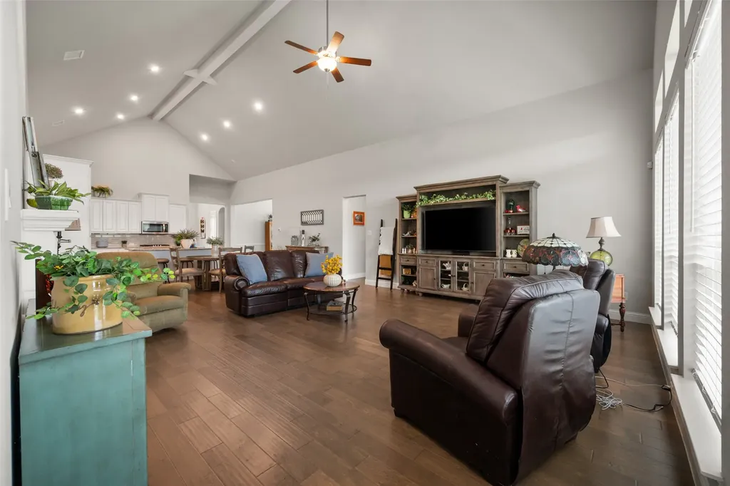 1921 Middleton Drive Mansfield TX 76063