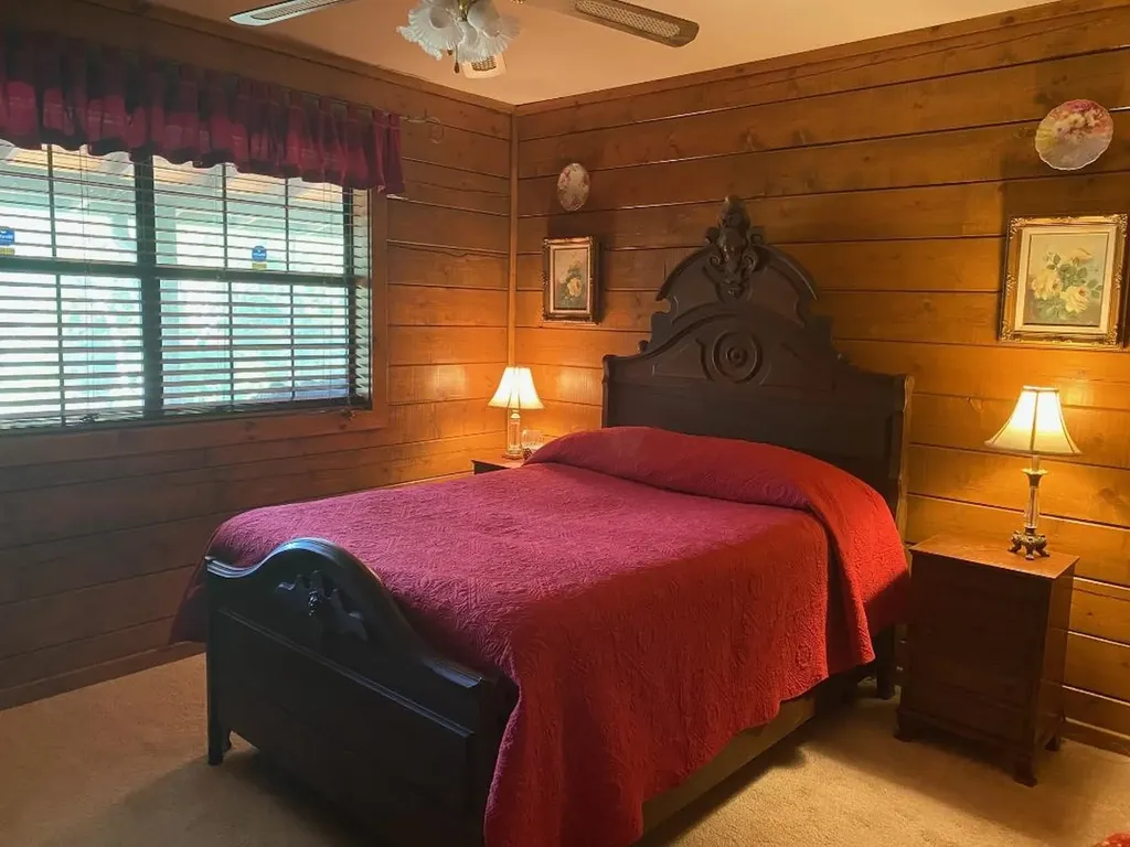 1765 Crabapple Big Sandy TX 75755
