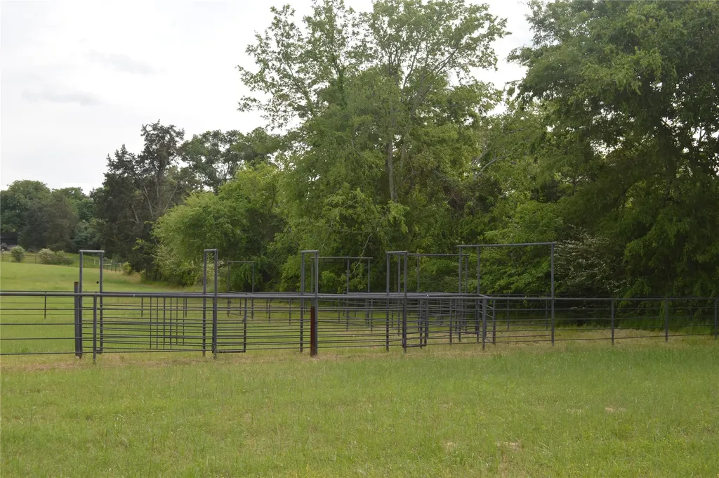 1765 Crabapple Big Sandy TX 75755