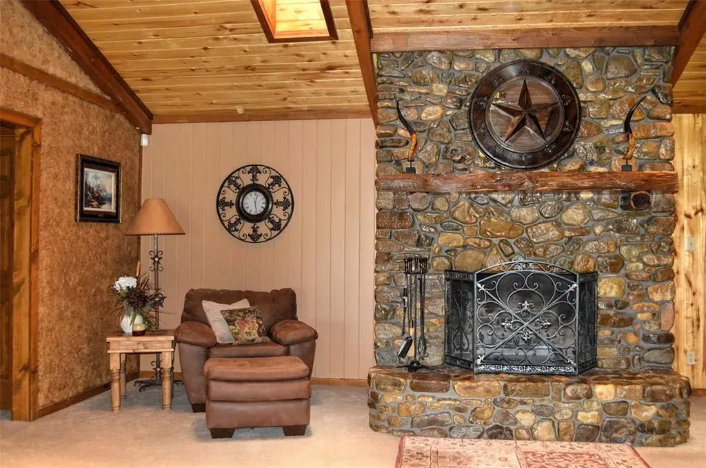 1765 Crabapple Big Sandy TX 75755