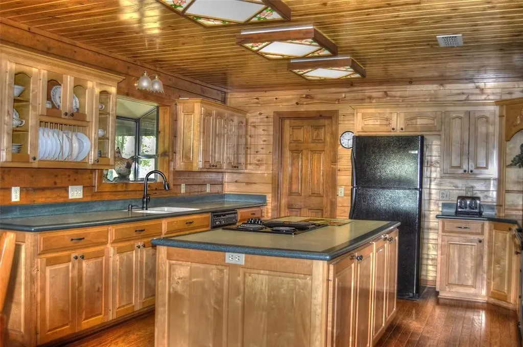 1765 Crabapple Big Sandy TX 75755