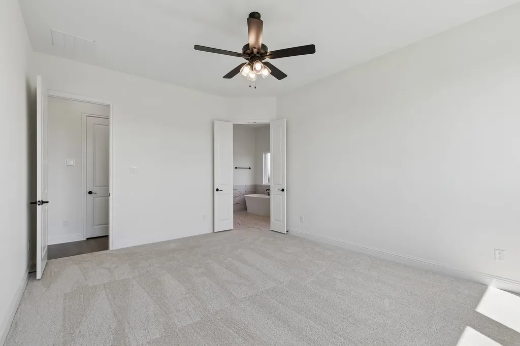 5716 Glynda Drive North Richland Hills TX 76180