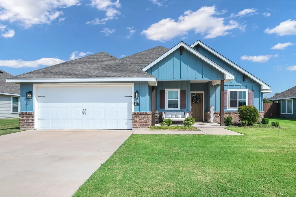 117 Mustang Drive Lindsay TX 76250