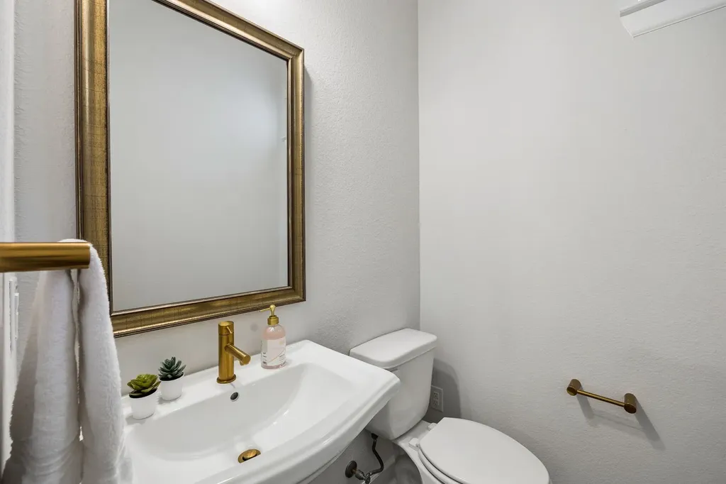 5337 Laurel Branch Drive Dallas TX 75209