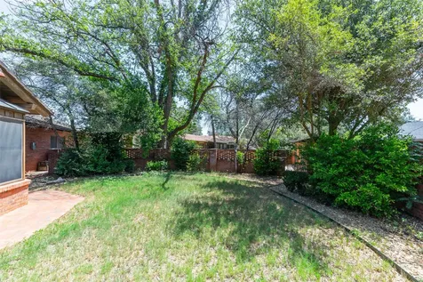 1806 Country Club Drive Sweetwater TX 79556