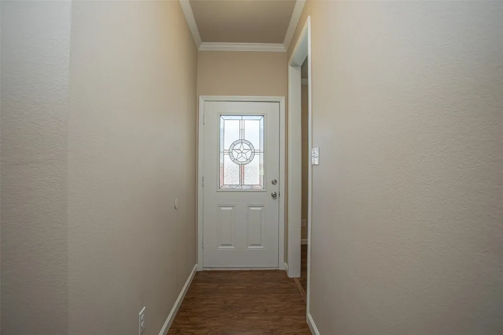 457 Neals Hill Road Oak Ridge TX 76240