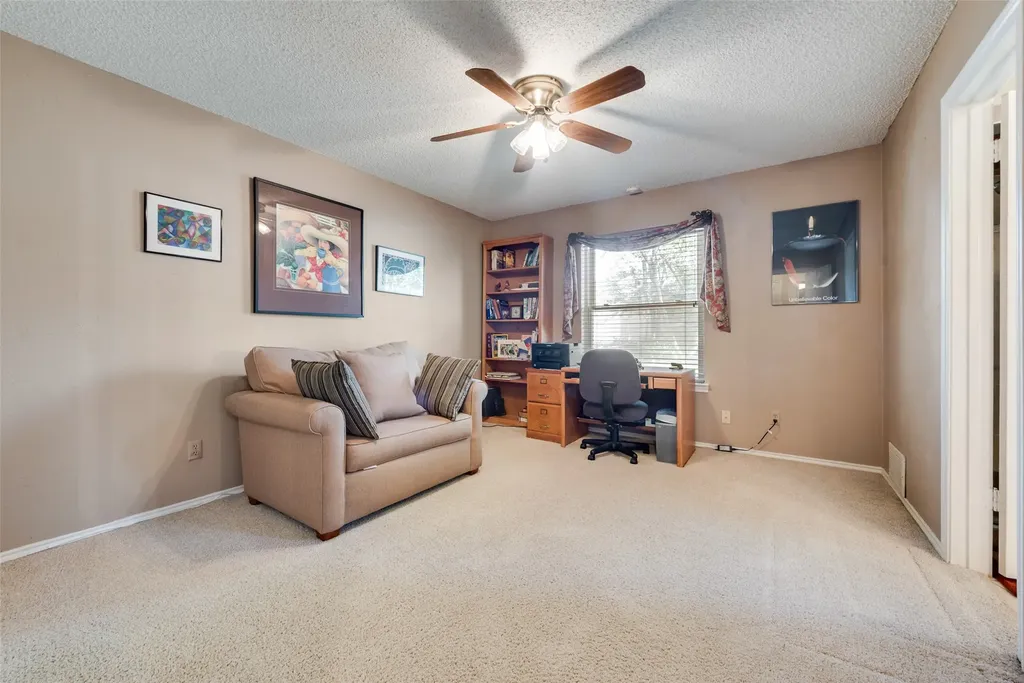1719 Autumn Lane Arlington TX 76012