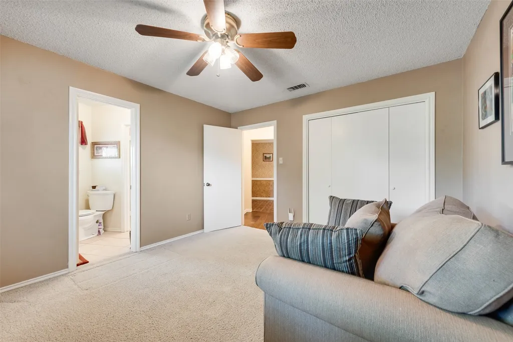 1719 Autumn Lane Arlington TX 76012