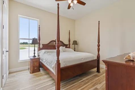445 W Lcr 424 Groesbeck TX 76642