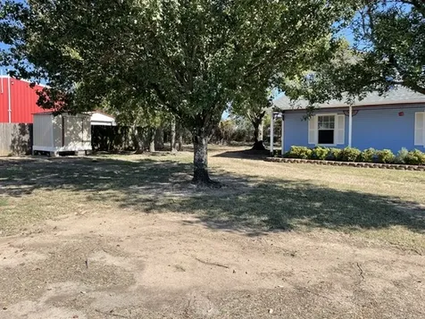 1056-1058 Ih 35 S Abbott TX 76621