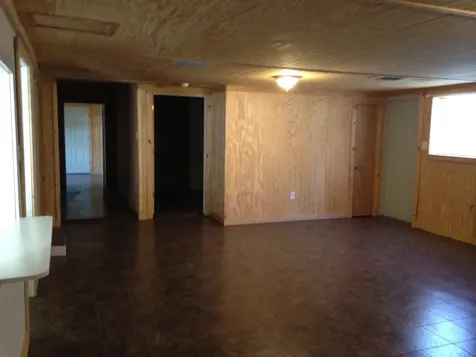 1056-1058 Ih 35 S Abbott TX 76621