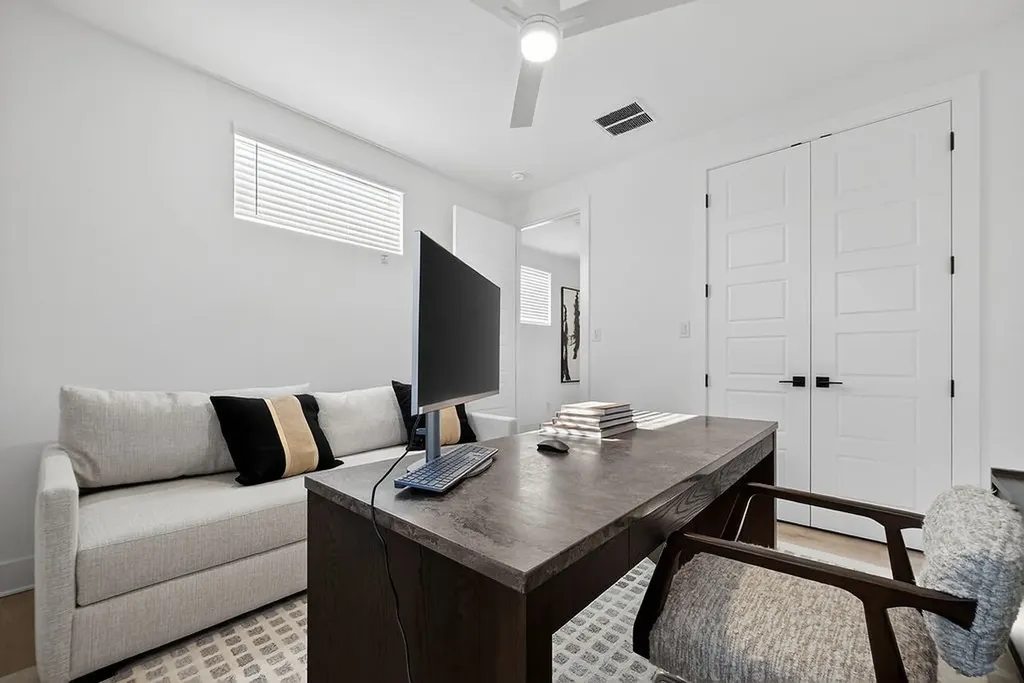 2006 Oak Garden Court Dallas TX 75232