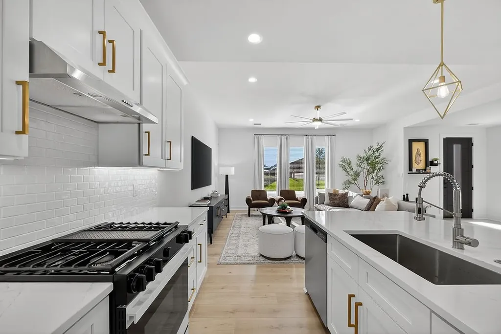 2006 Oak Garden Court Dallas TX 75232
