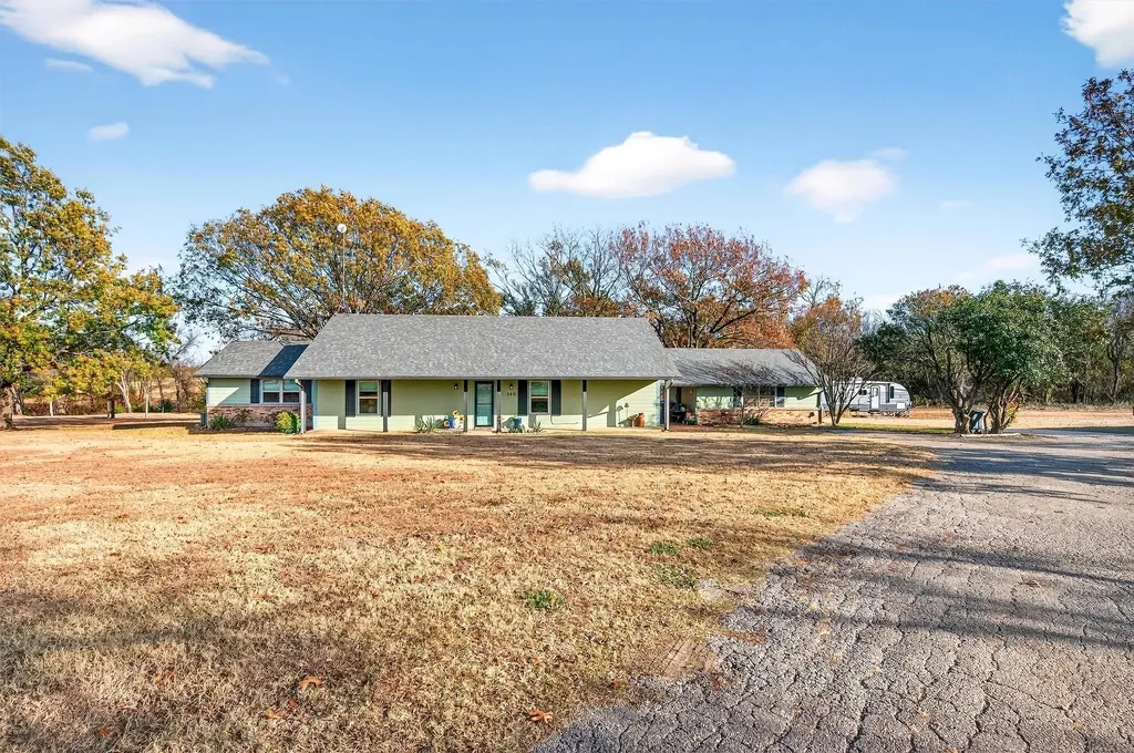 140 Harrell Road Howe TX 75459