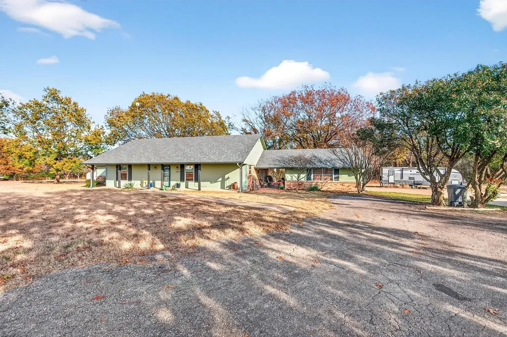 140 Harrell Road Howe TX 75459