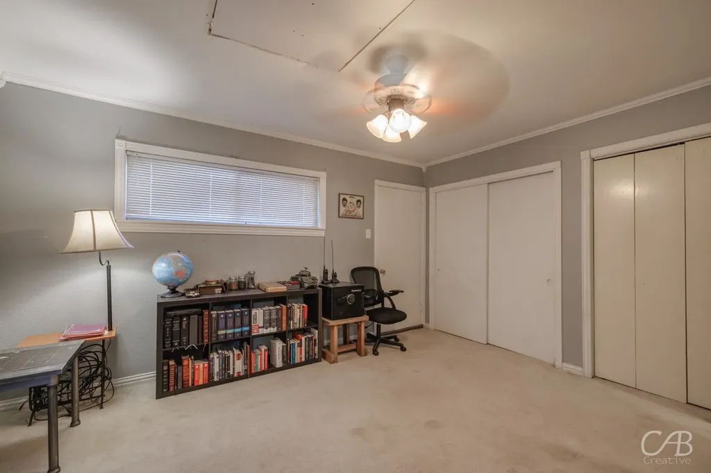 33 Avenue A NW Hamlin TX 79520