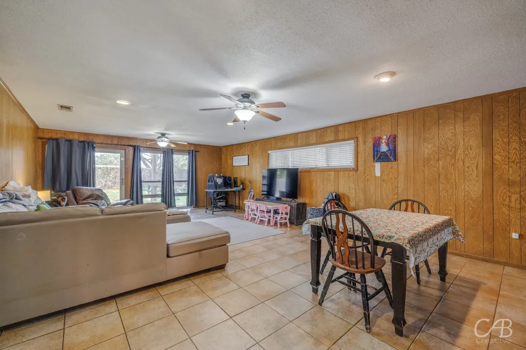 33 Avenue A NW Hamlin TX 79520