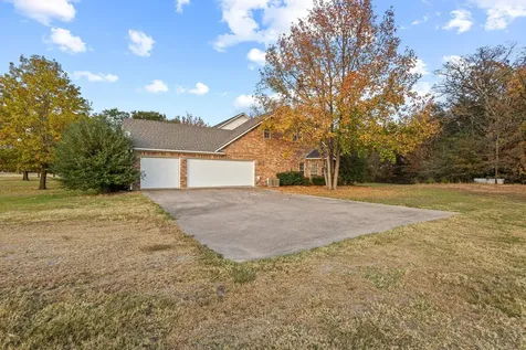 6652 E Fm 1396 Telephone TX 75488