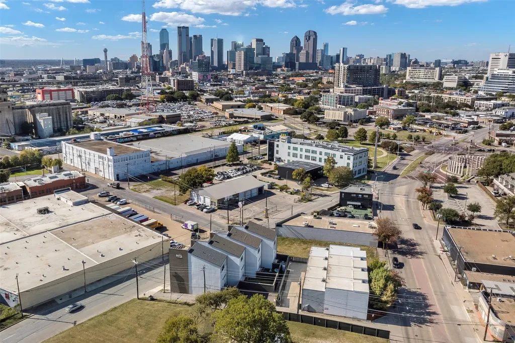 506 1st Avenue Dallas TX 75226
