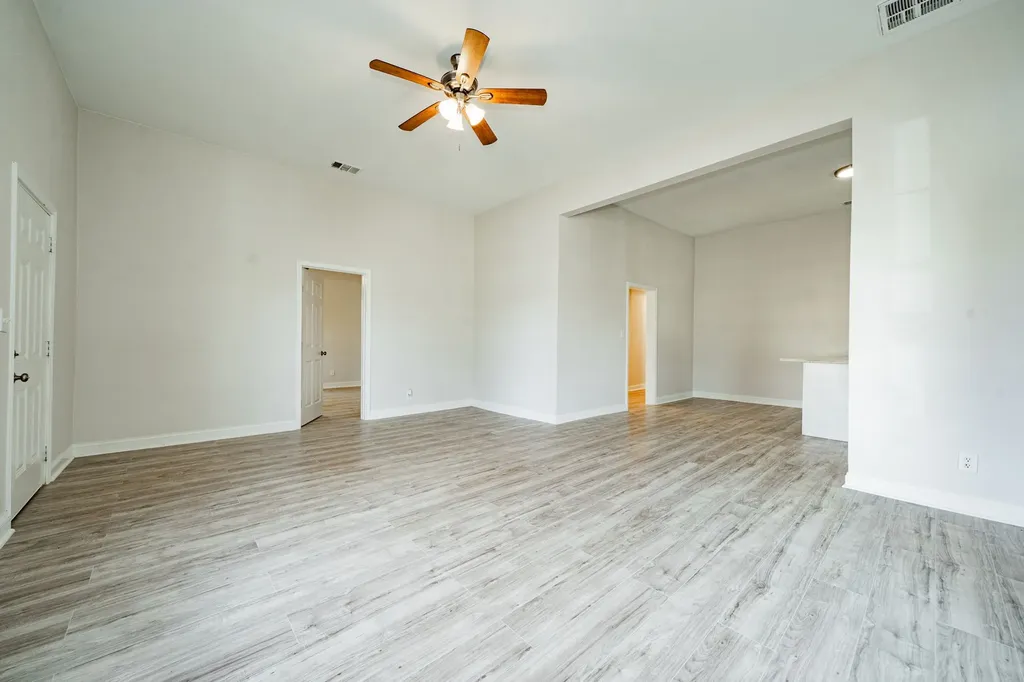 3419 Washington Street Greenville TX 75401