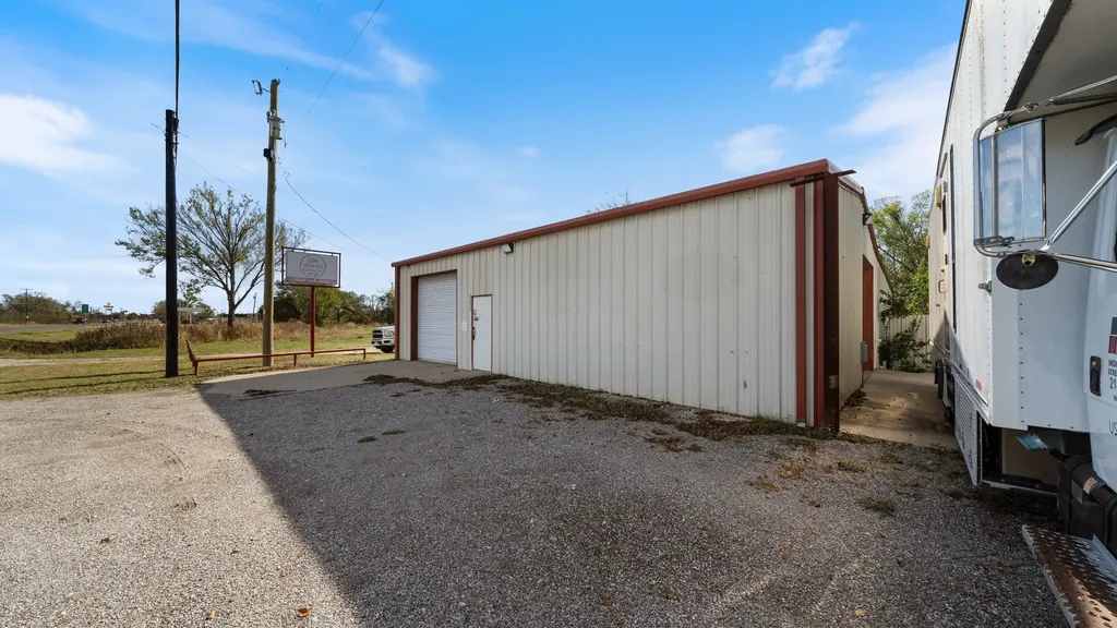 30719 State Highway 64 Wills Point TX 75169