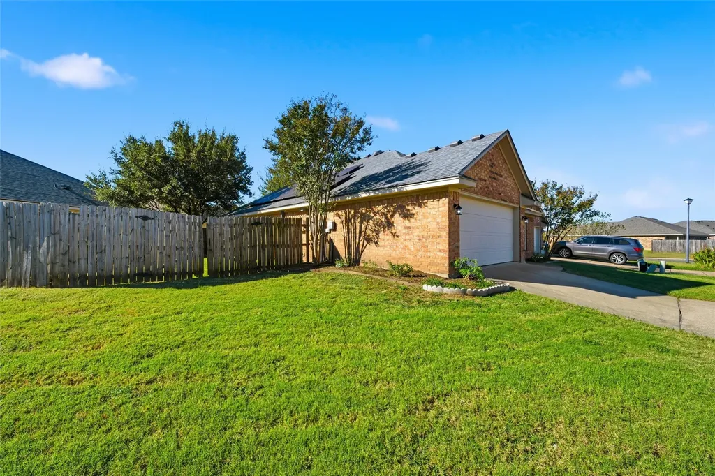 10124 Colony Drive Waco TX 76708